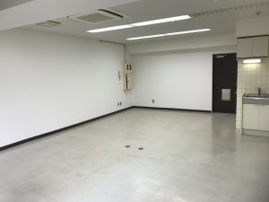 新根岸拾番館302　フロア